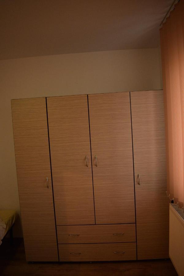 Apartament Alexandru Lägenhet Sibiu Exteriör bild